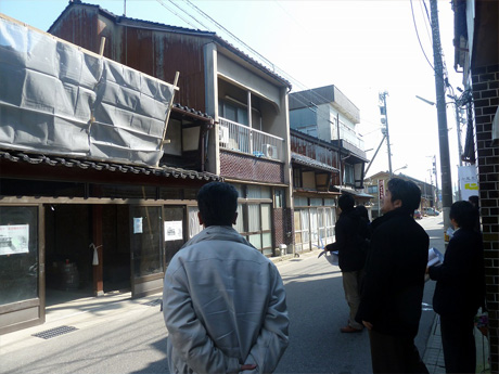 「まなんで民家！すまい塾」の様子