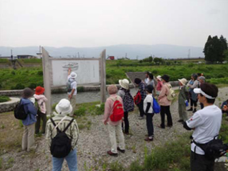 フットパスイベント時の案内人の様子